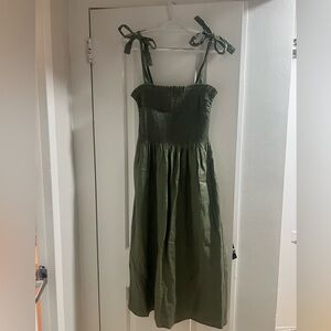 Aritzia / Wilfred - Golden Hour Linen Dress